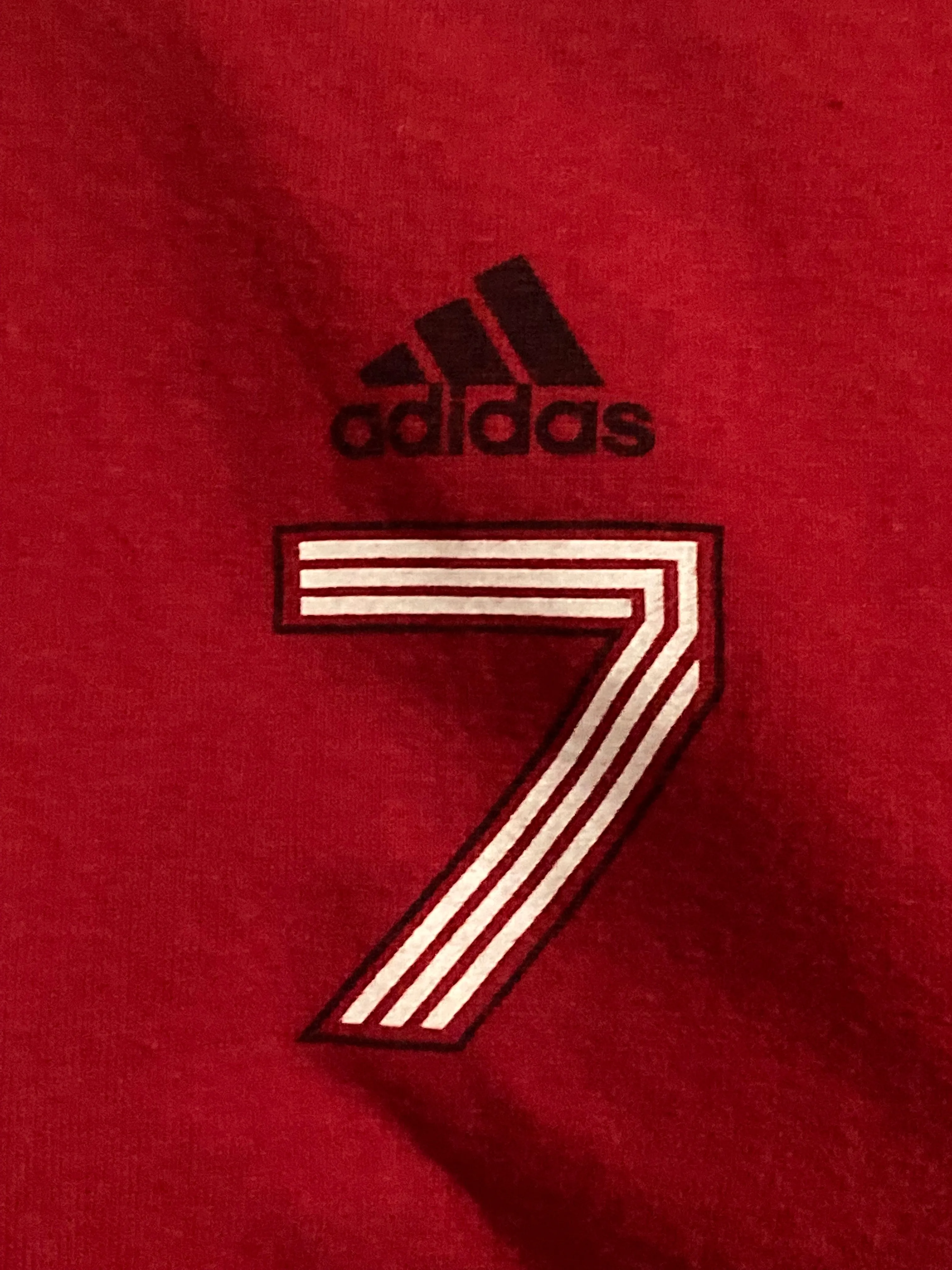 ADIDAS "BECKHAM 7" DAVID BECKHAM SOCCER FOOTBALL Graphic Print Kids Youth Unisex T Shirt Tee Shirt XL Extra Xtra Large Red Shirt