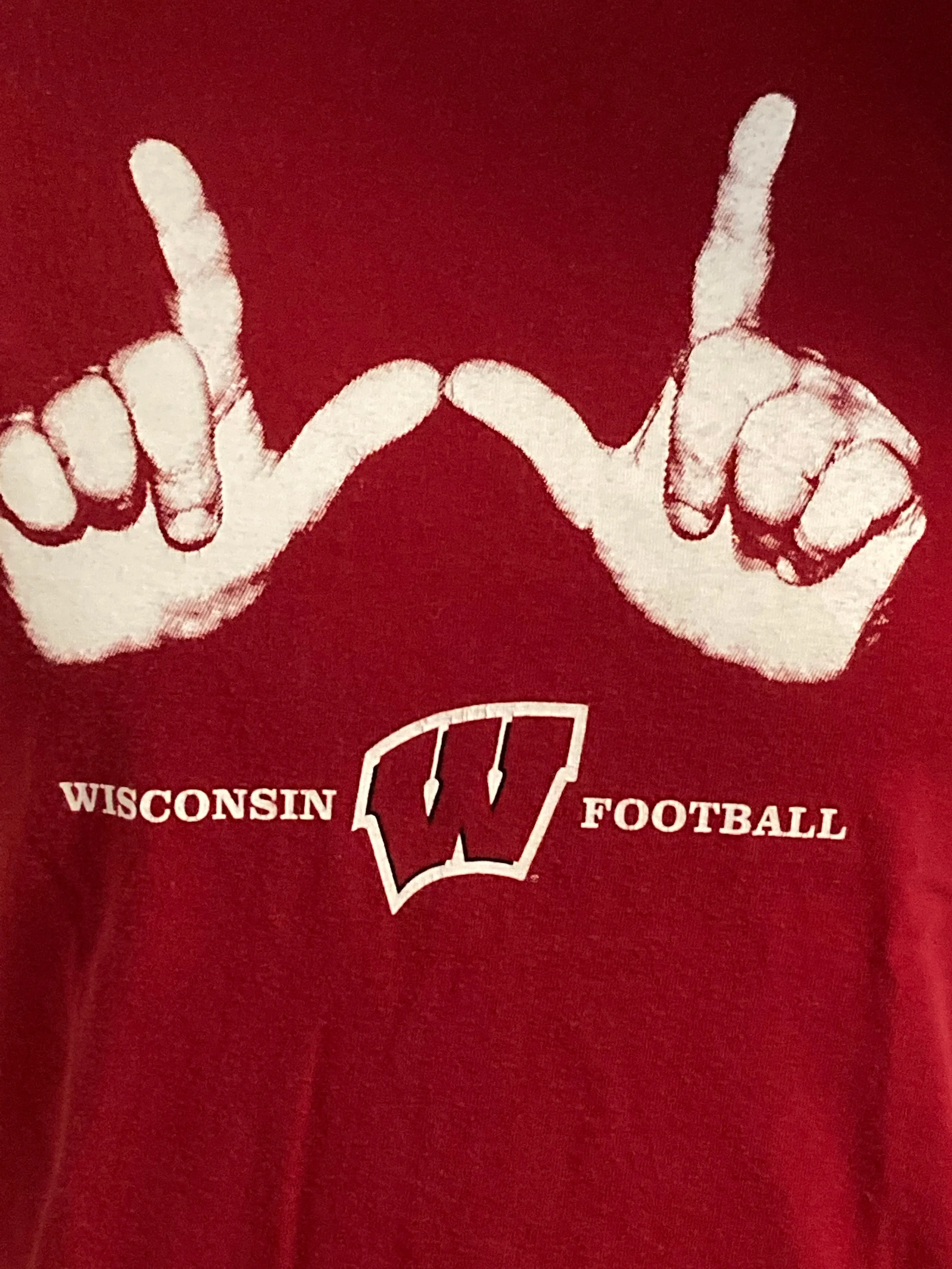 ADIDAS "WISCONSIN FOOTBALL" Adult M Medium MD Red 2011 T-Shirt Tee Shirt