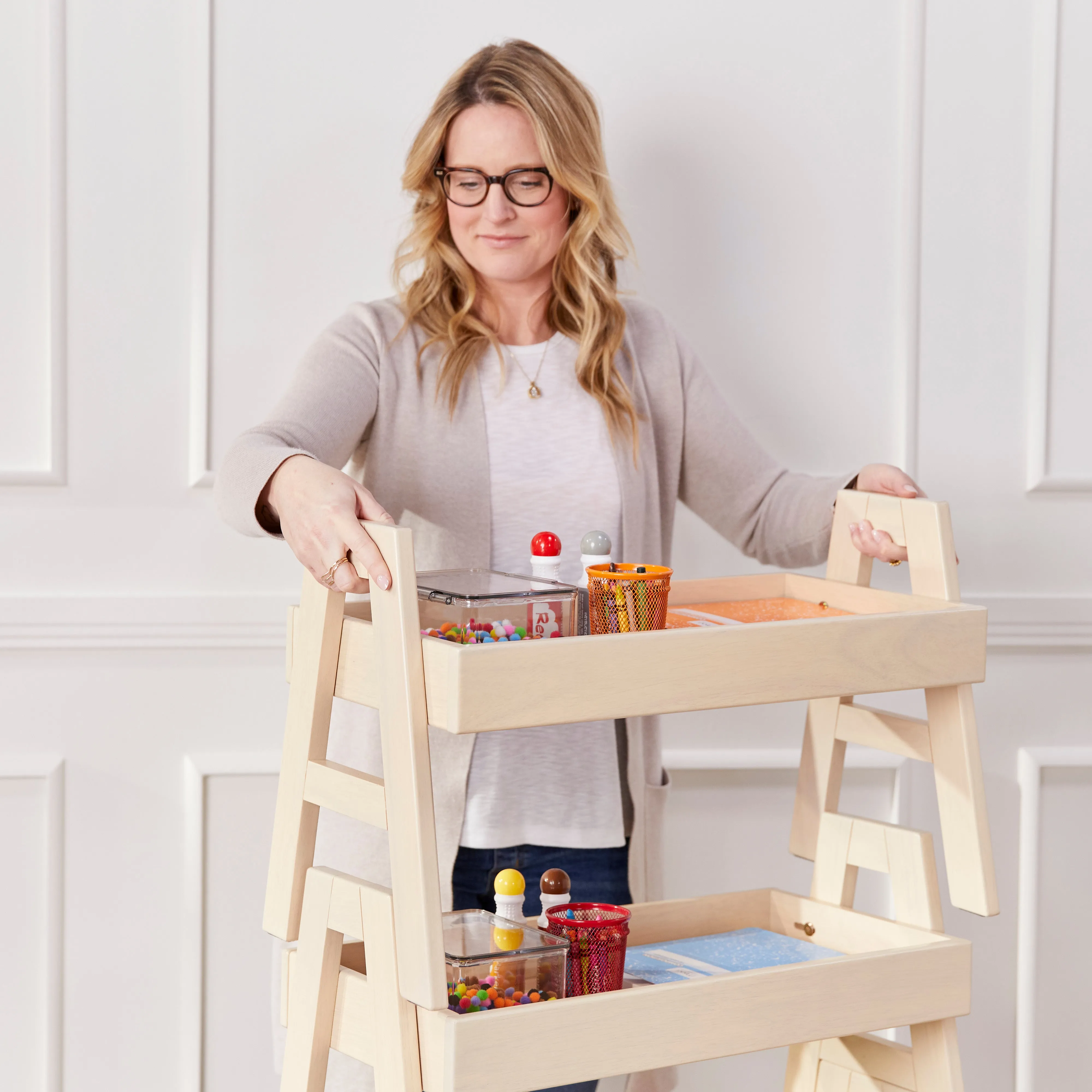 Adjustable Stacking Shelf with Full Edge