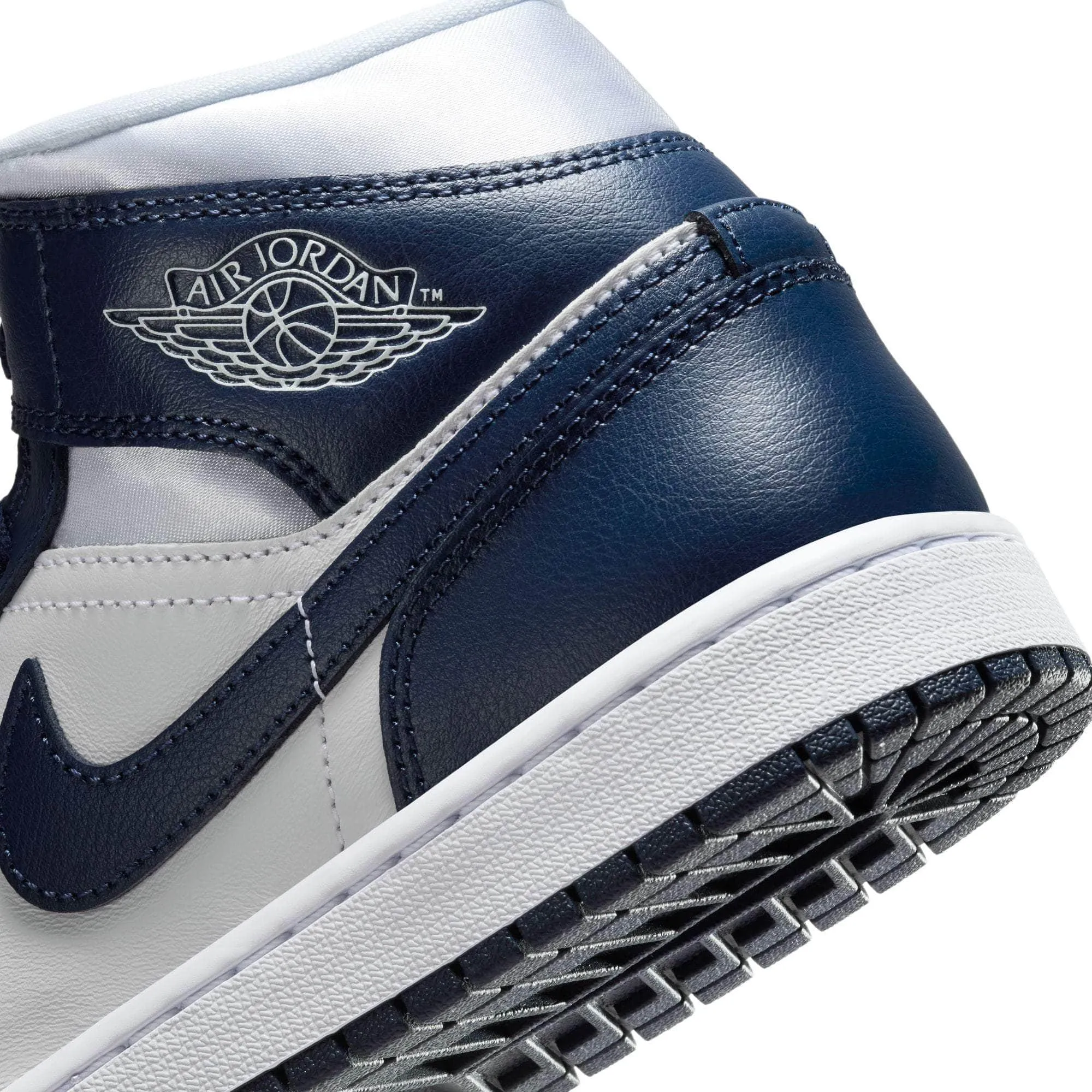 Air Jordan 1 Mid SE "Football Grey White Midnight Navy" - Women's