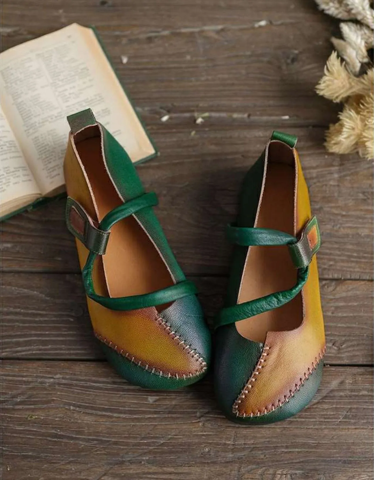 Color Matching Comfortable Strap Retro Flat Shoes