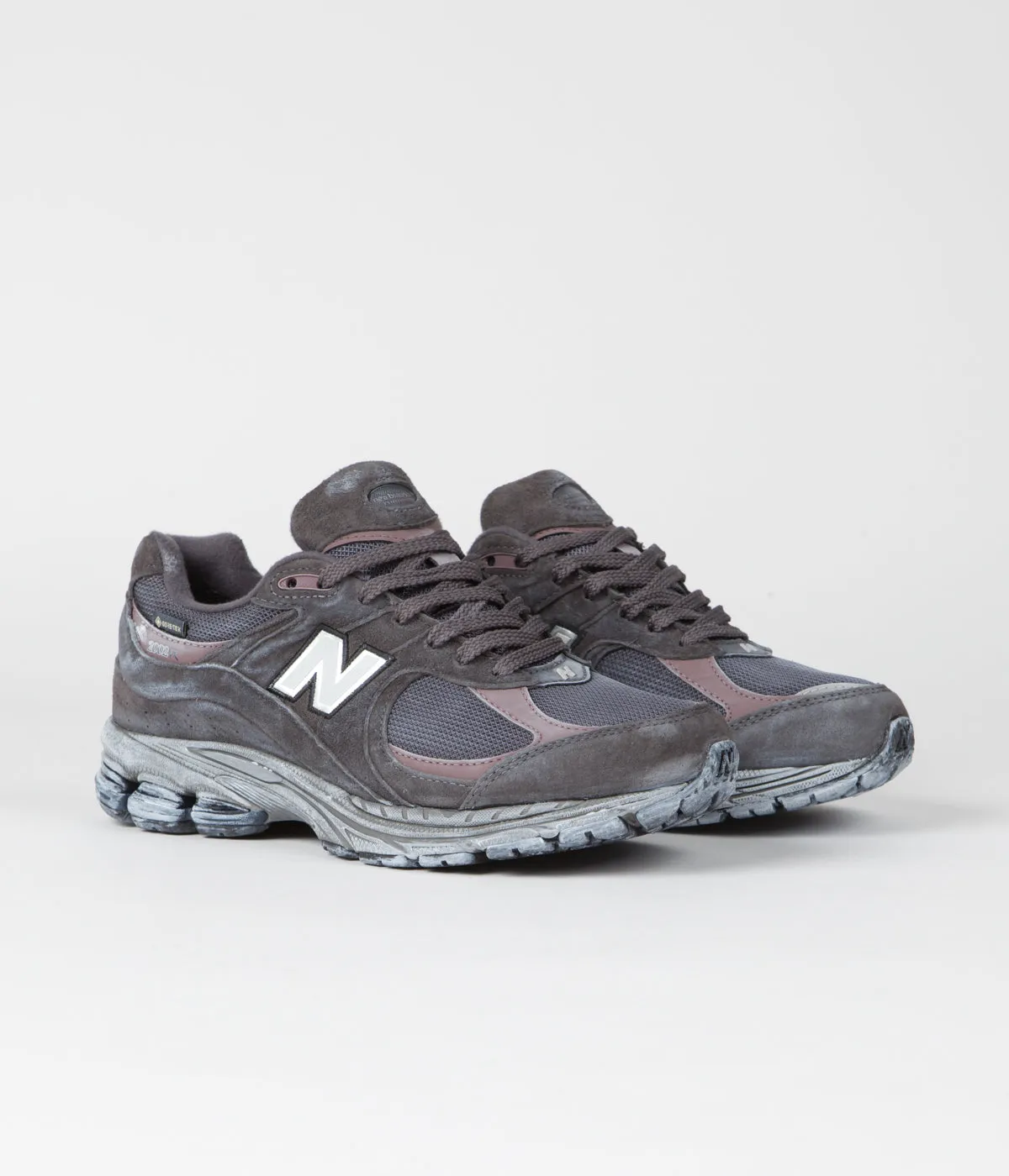 New Balance 2002R Gore Tex Shoes - Magnet / Mood Indigo