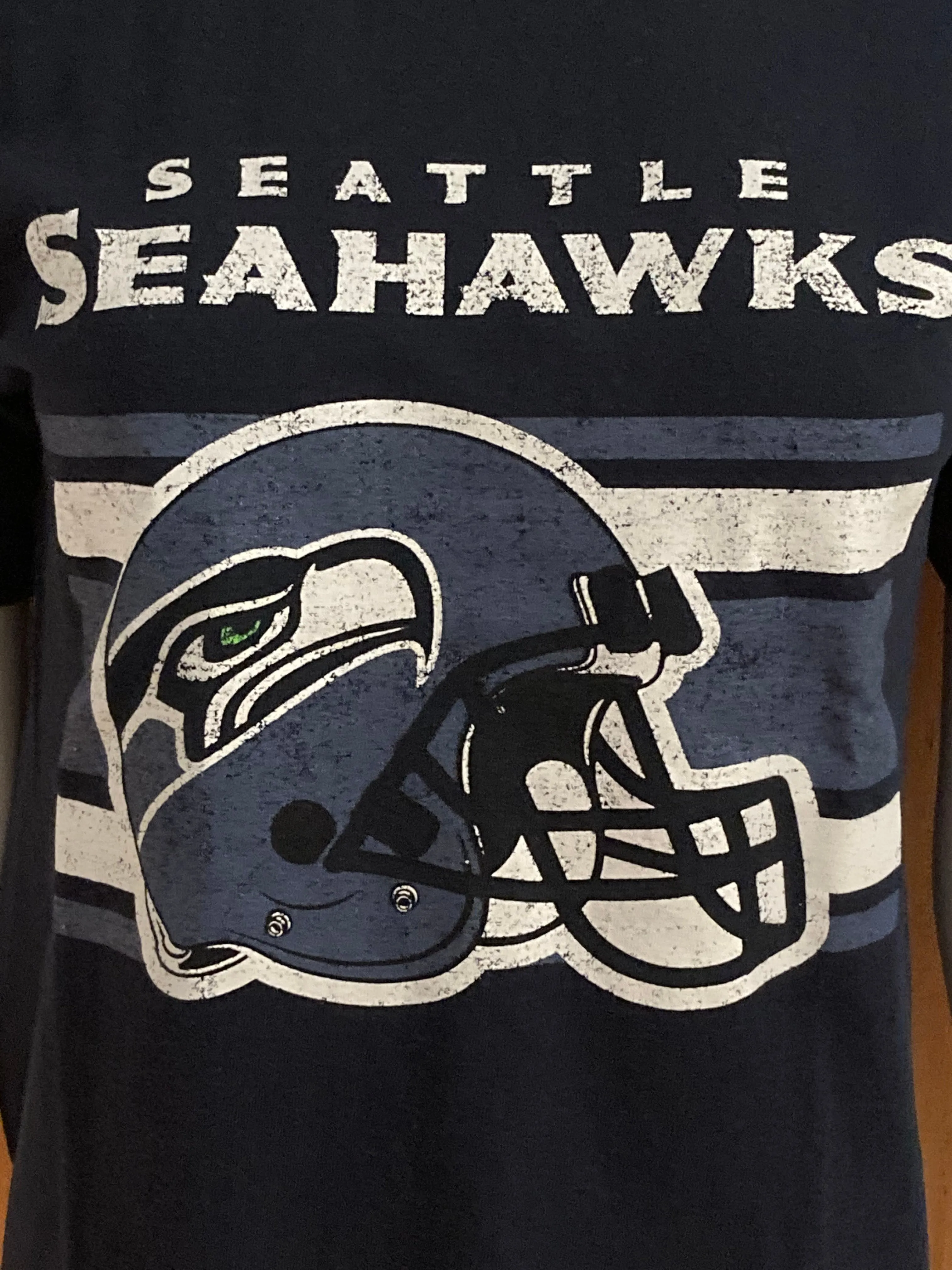 NFL "SEATTLE SEAHAWKS" NFL FOOTBALL Graphic Print Kids Youth Unisex L Large Lrg Dark Blue T-Shirt Tee Shirt