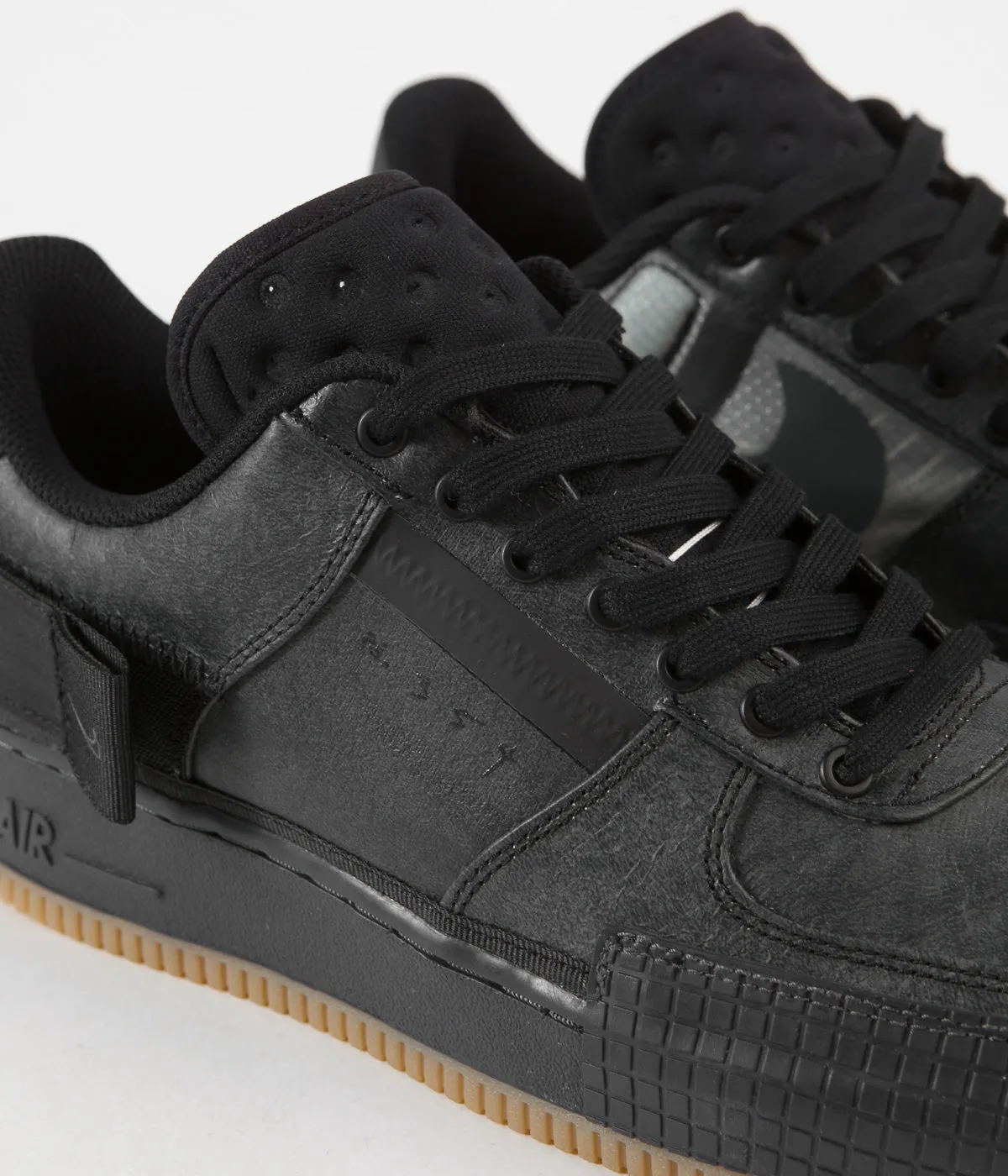 Nike Air Force 1 Type 1 Shoes - Black / Anthracite - Gum Light Brown