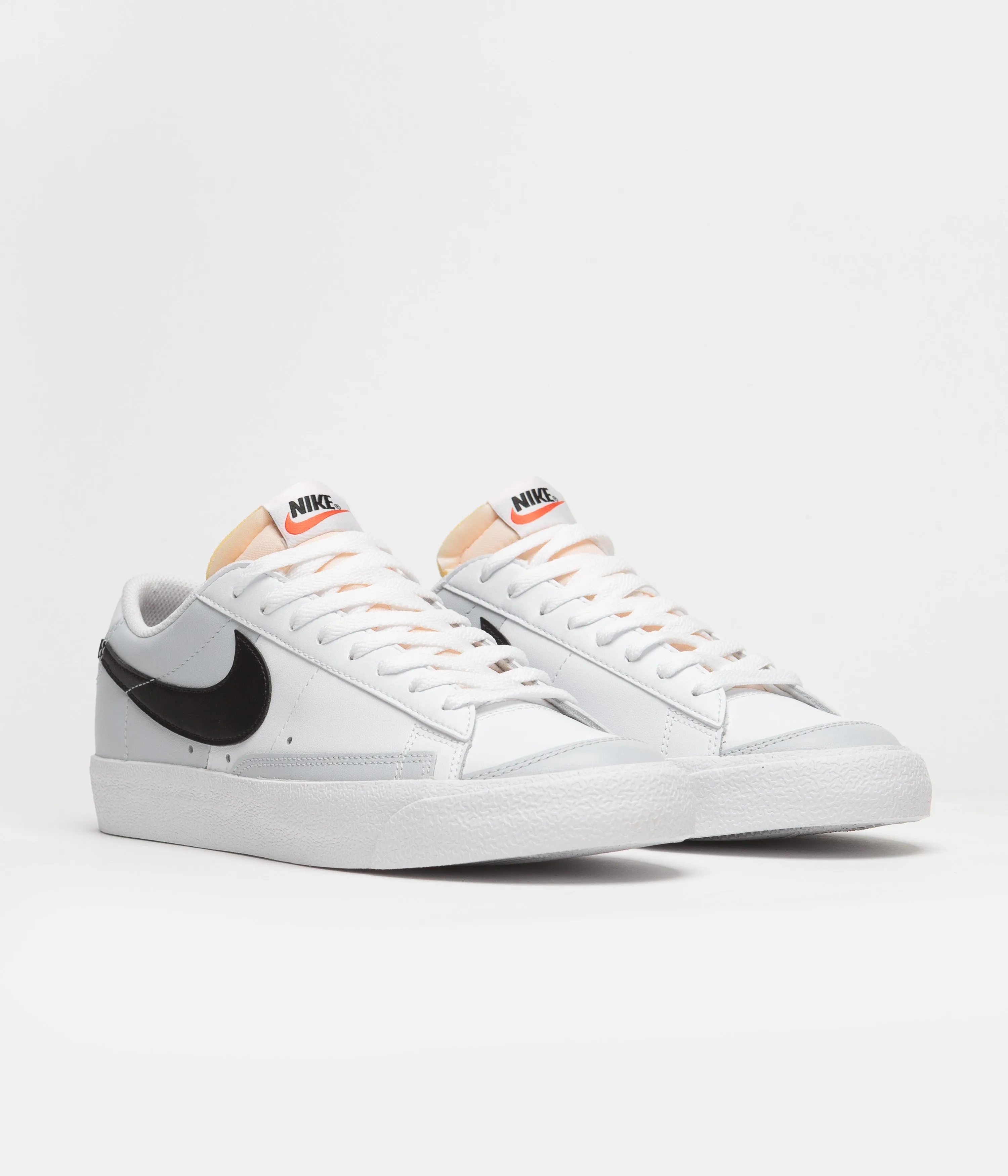 Nike Blazer Low 77 Shoes - White / Black - Pure Platinum