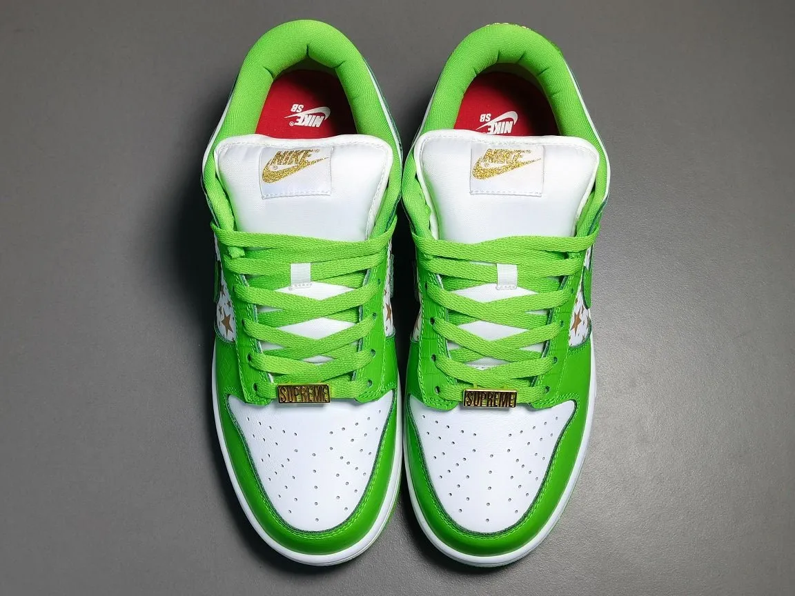 NIKE SB DUNK x SUPREME STARS MEAN GREEN