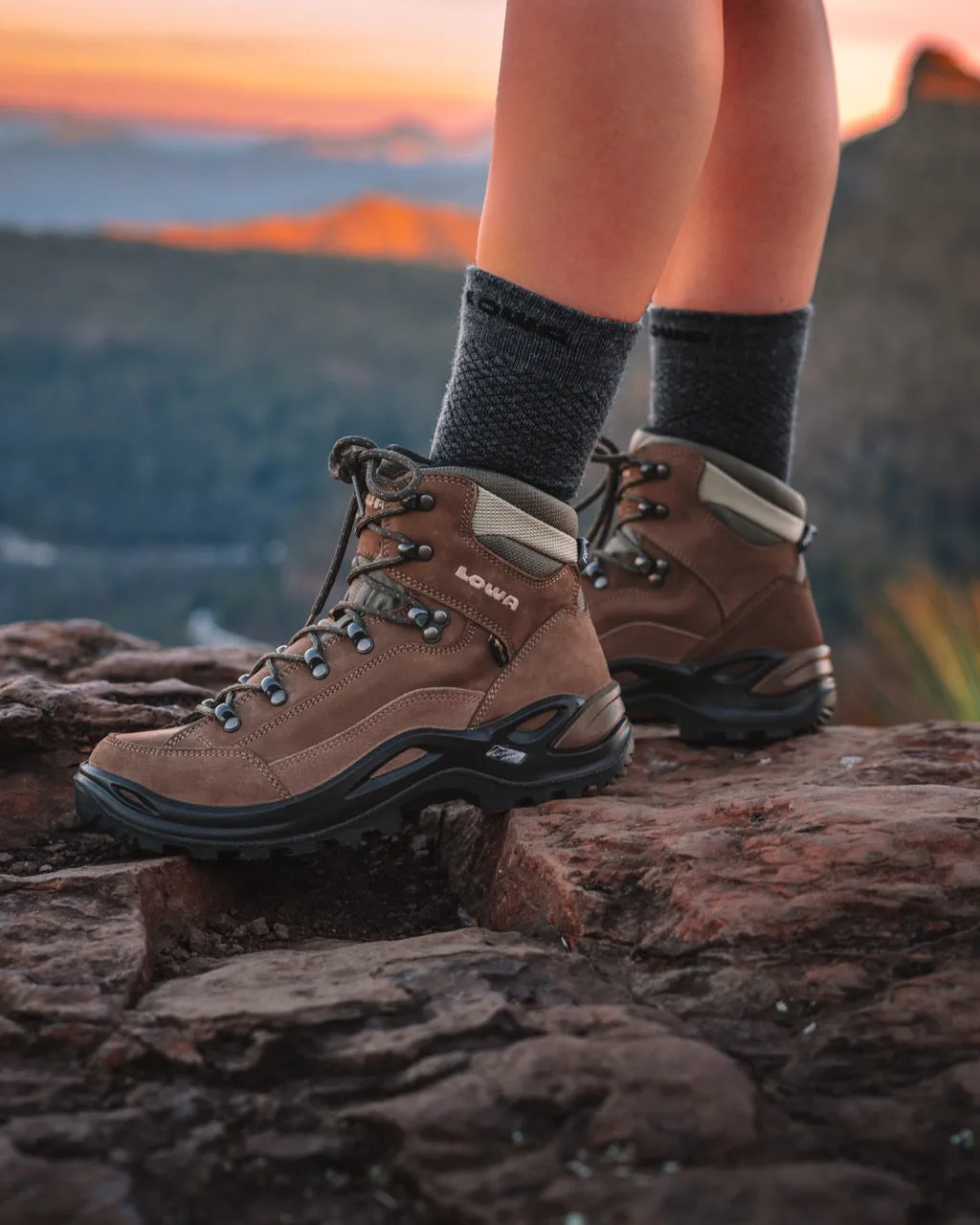 Renegade GTX® Mid Wide Women's - Pebble