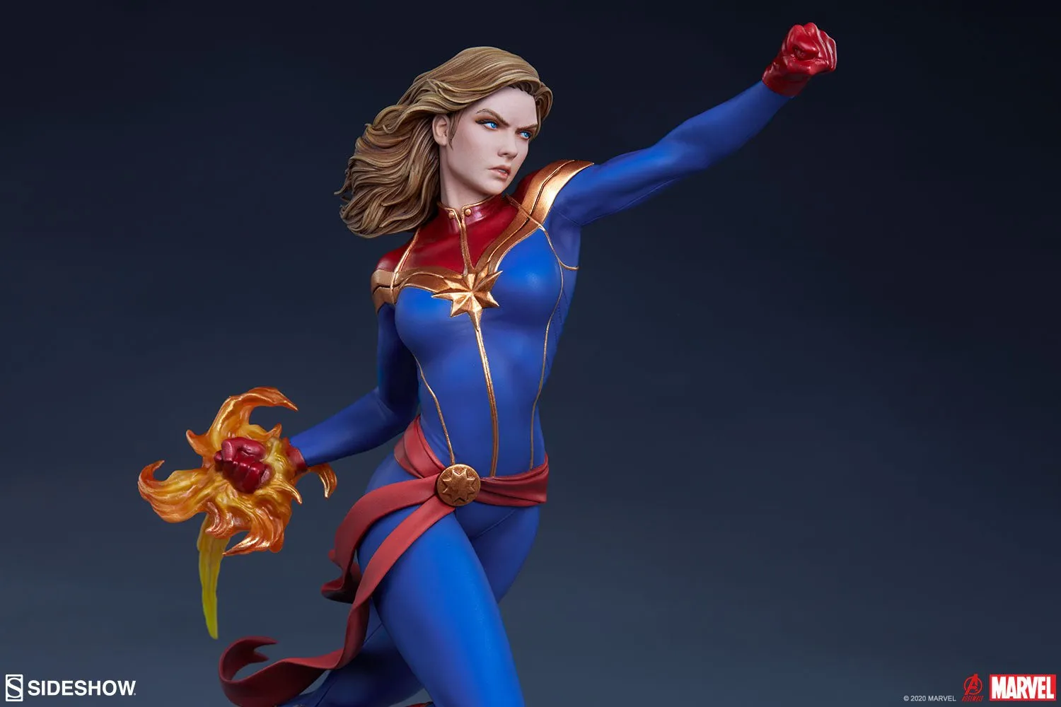 Sideshow Collectibles Captain Marvel Statue