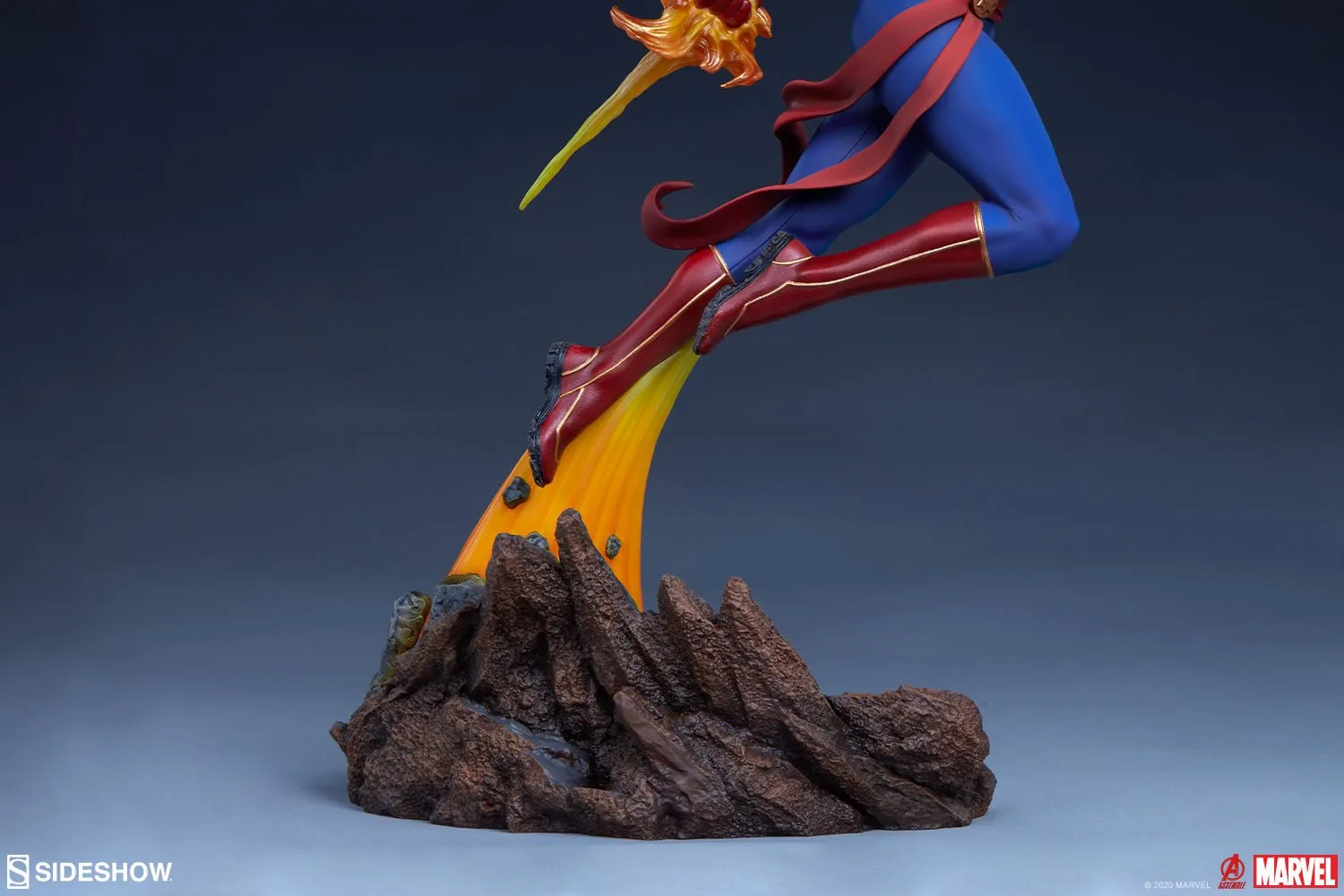 Sideshow Collectibles Captain Marvel Statue