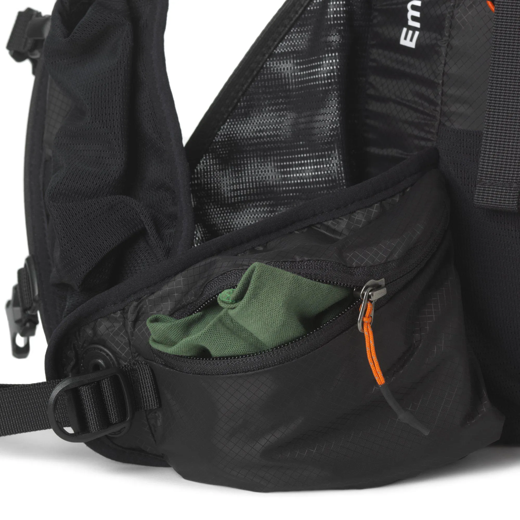 Strive Mountain Pack 17 3