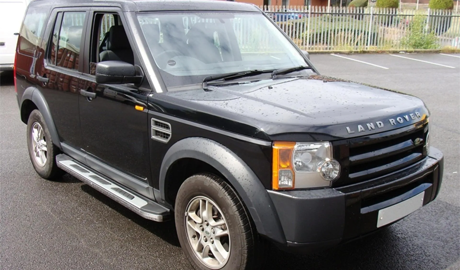 Suburban Side Steps Running Boards for Land Rover Discovery 3 and 4