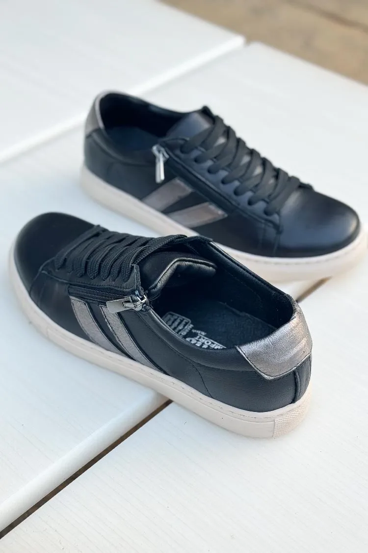 Ulitmate Sneaker in Black Platinum