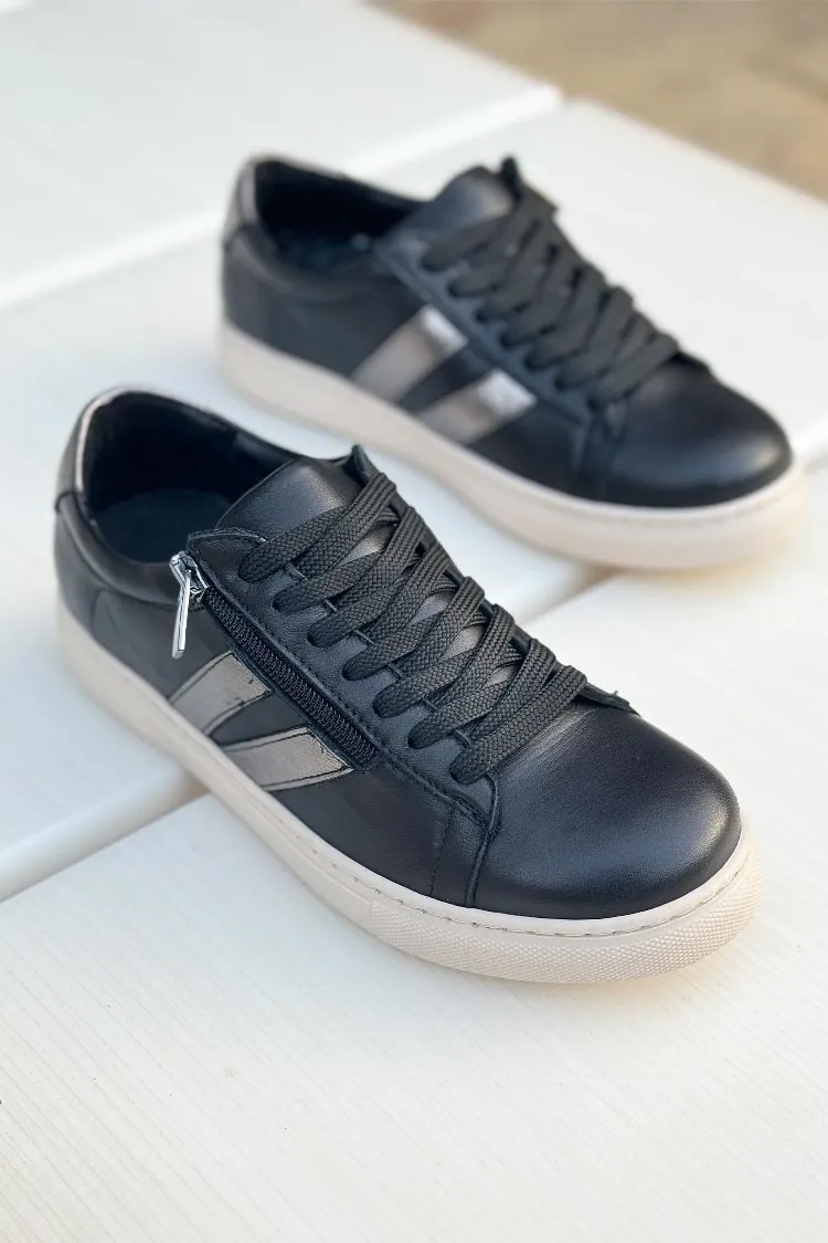 Ulitmate Sneaker in Black Platinum