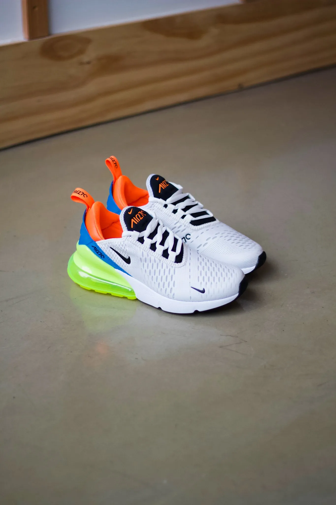 W AIR MAX 270 "SUMMIT WHITE"